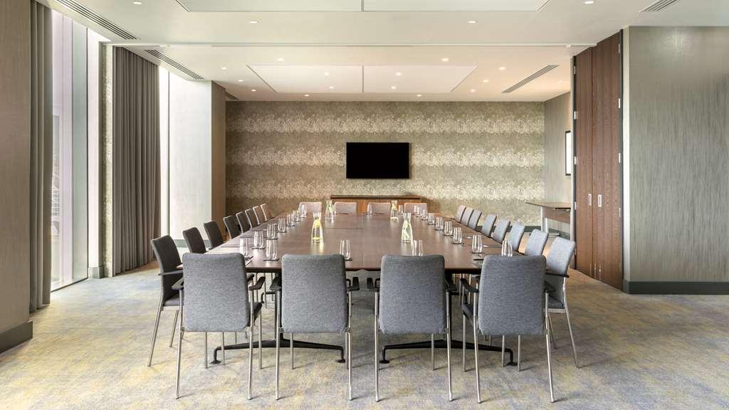 Hilton Woking Facilidades foto